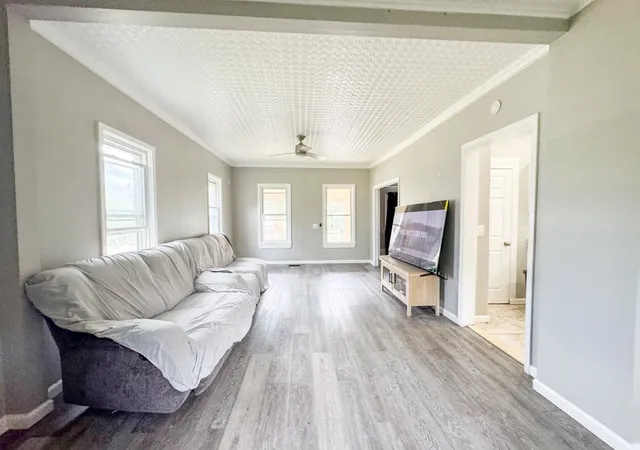 Photo 4 of Sale Pending at 644 Ave D, Rochester, NY 14621 | MLS# R1693674 | Listing updated on 2026-08-28