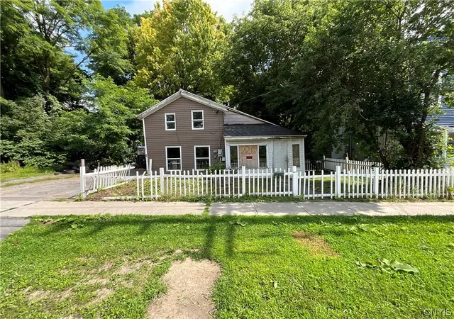 Photo 1 of Single family home for sale at 226 Main Ave, Watertown, NY 13601 | MLS# S1693478 | Listing updated on 2026-08-24