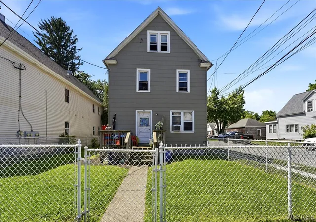 Photo 3 of Sale Pending at 85 Kirby Ave, Buffalo, NY 14218 | MLS# B1693346 | Listing updated on 2026-09-15