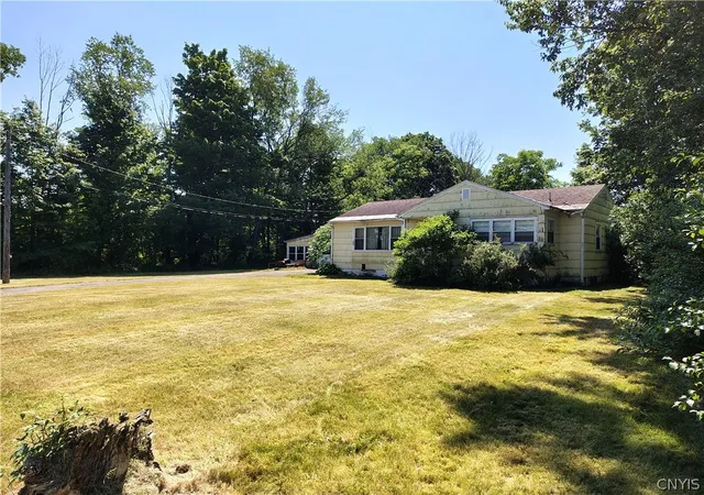 Photo 3 of Single family home for sale at 6068 Shed Rd, Rome, NY 13440 | MLS# S1693323 | Listing updated on 2026-08-22