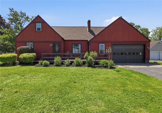 Photo 1 of Single family home for sale at 4853 W Ridge Rd, Spencerport, NY 14559 | MLS# R1693761 | Listing updated on 2026-08-26