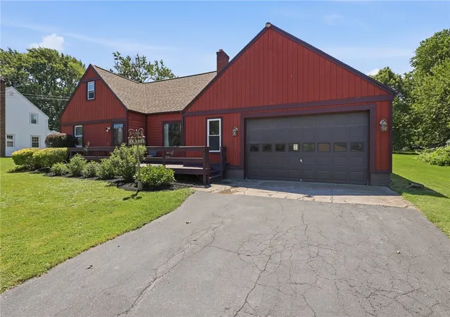 Photo 2 of Single family home for sale at 4853 W Ridge Rd, Spencerport, NY 14559 | MLS# R1693761 | Listing updated on 2026-08-26