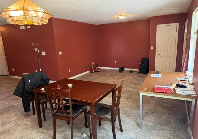 Photo 4 of Sale Pending at 116 Whitney St, Rochester, NY 14611 | MLS# R1693833 | Listing updated on 2026-09-09