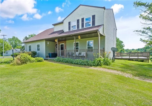 Photo 1 of Sale Pending at 7253 N Brickyard Rd, Baldwinsville, NY 13027 | MLS# S1693981 | Listing updated on 2026-09-01