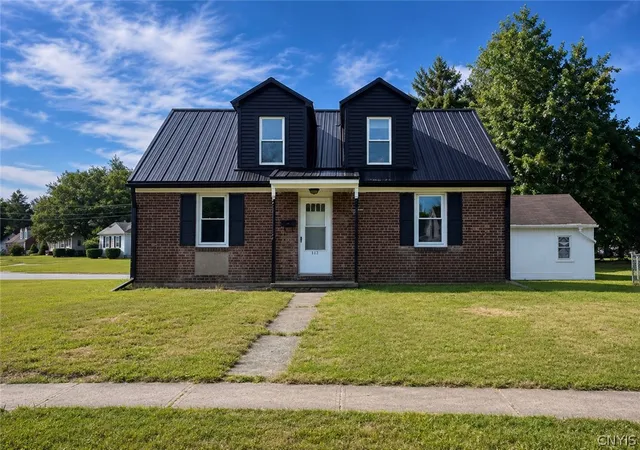Photo 1 of Sale Pending at 312 Oakwood St, Rome, NY 13440 | MLS# S1693835 | Listing updated on 2026-09-03