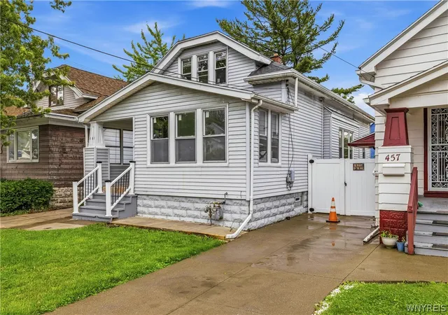 Photo 3 of Single family home for sale at 461 Stockbridge Ave, Buffalo, NY 14215 | MLS# B1694048 | Listing updated on 2026-08-22