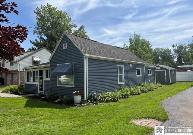 Photo 3 of Sale Pending at 3950 S Clifford Ave, Bemus Point, NY 14712 | MLS# R1694223 | Listing updated on 2026-08-10