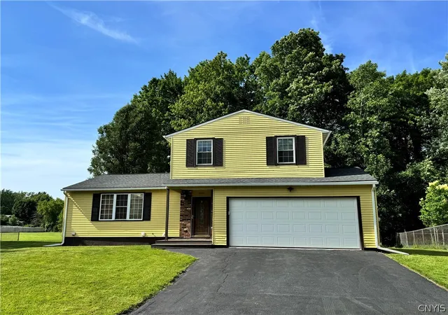 Photo 1 of Sale Pending at 5410 Fortuna Pkwy, Clay, NY 13041 | MLS# S1693806 | Listing updated on 2026-08-07