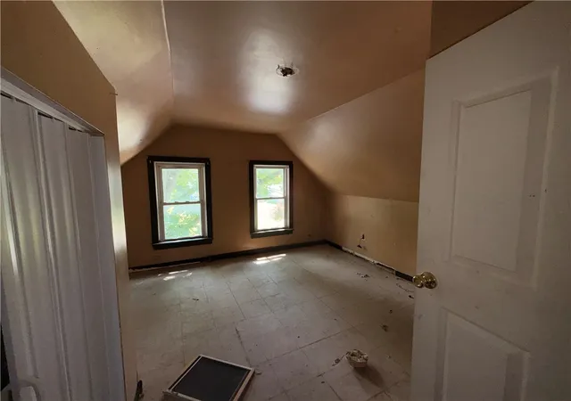 Photo 3 of Sale Pending at 134 Bernard St, Rochester, NY 14621 | MLS# R1694293 | Listing updated on 2026-08-27
