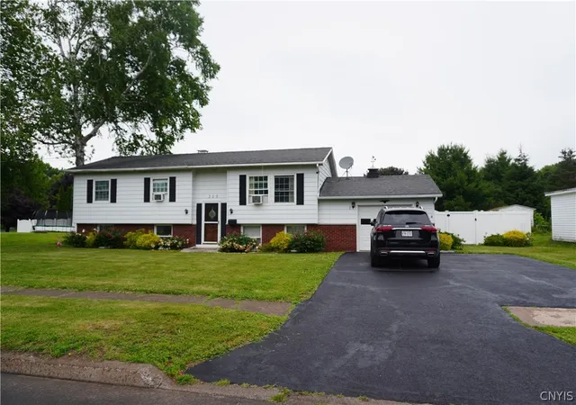 Photo 1 of Single family home for sale at 309 Walnut St, Oswego, NY 13126 | MLS# S1693937 | Listing updated on 2026-09-05