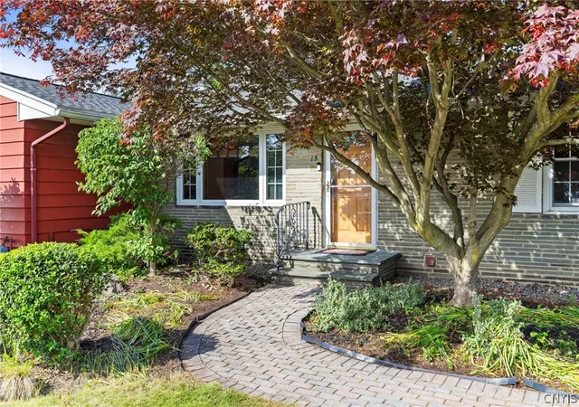 Photo 2 of Single family home for sale at 15 Drumlins Ter, Syracuse, NY 13224 | MLS# S1693988 | Listing updated on 2026-09-13