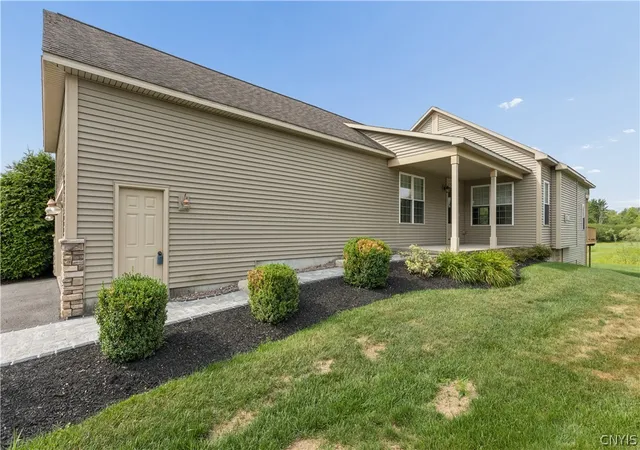 Photo 2 of Single family home for sale at 131 Harbour Town, Bridgeport, NY 13030 | MLS# S1694099 | Listing updated on 2026-09-06