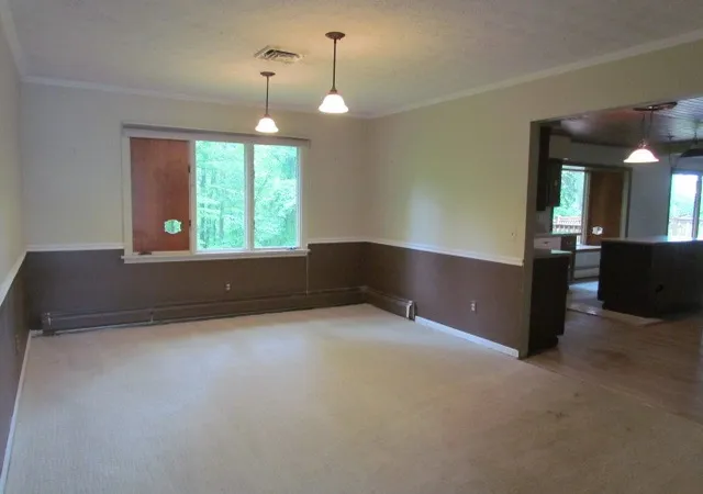 Photo 3 of Sale Pending at 452 Carlsam Dr, Rochester, NY 14609 | MLS# R1692952 | Listing updated on 2026-09-03