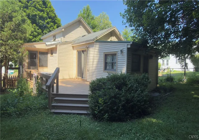 Photo 4 of Sale Pending at 229 E 5th Street, Oswego, NY 13126 | MLS# S1691895 | Listing updated on 2026-08-19