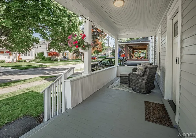 Photo 3 of Sale Pending at 29 E Felton St, North Tonawanda, NY 14120 | MLS# B1693955 | Listing updated on 2026-08-28