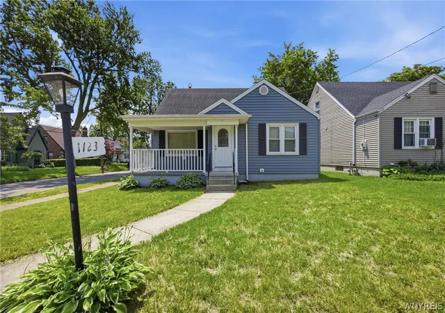 Photo 1 of Sale Pending at 1123 Vanderbilt Ave, Niagara Falls, NY 14305 | MLS# B1694748 | Listing updated on 2026-08-31
