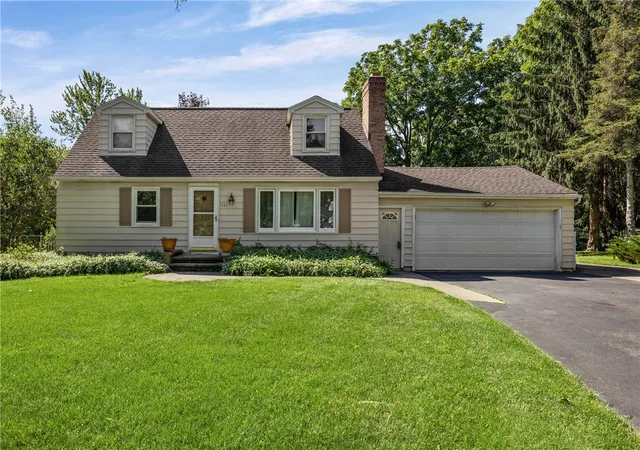 Photo 1 of Sale Pending at 332 Galahad Dr, Rochester, NY 14623 | MLS# R1694072 | Listing updated on 2026-08-05