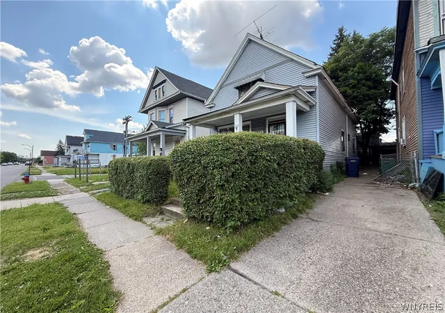 Photo 2 of Sale Pending at 87 Walden Ave, Buffalo, NY 14211 | MLS# B1692318 | Listing updated on 2026-08-18