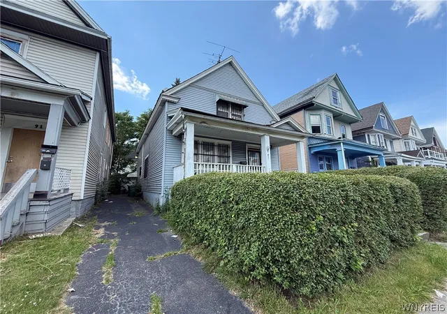 Photo 3 of Sale Pending at 87 Walden Ave, Buffalo, NY 14211 | MLS# B1692318 | Listing updated on 2026-08-18