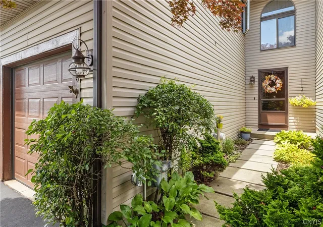 Photo 3 of Sale Pending at 113 Signal Ridge, Syracuse, NY 13209 | MLS# S1692621 | Listing updated on 2026-08-13