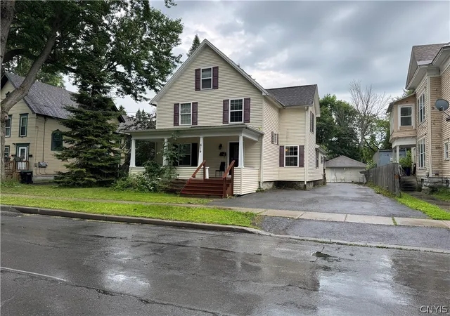 Photo 3 of Single family home for sale at 614 Gotham St, Watertown, NY 13601 | MLS# S1694919 | Listing updated on 2026-08-28