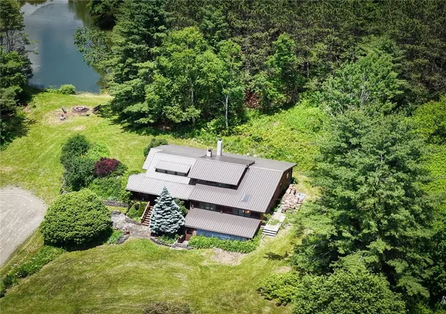 Photo 3 of Sale Pending at 208 Pottery Ln, Cooperstown, NY 13326 | MLS# R1692982 | Listing updated on 2026-08-28