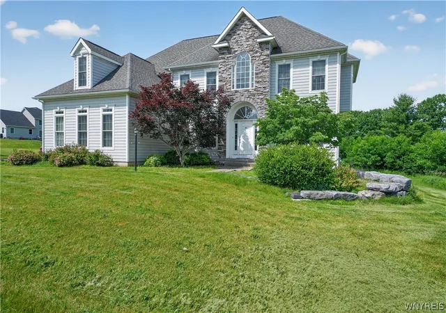 Photo 1 of Single family home for sale at 44 Pheasant Way, Ithaca, NY 14850 | MLS# B1695150 | Listing updated on 2026-09-01
