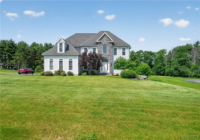 Photo 2 of Single family home for sale at 44 Pheasant Way, Ithaca, NY 14850 | MLS# B1695150 | Listing updated on 2026-09-01