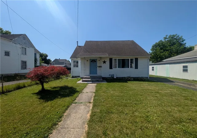 Photo 2 of Single family home for sale at 60 Pleasant St, Corning, NY 14830 | MLS# R1694574 | Listing updated on 2026-09-14