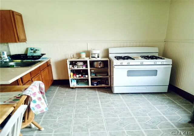 Listing Photo 5 - Condo for sale in building located at 114 W Ct St, Rome, NY 13440