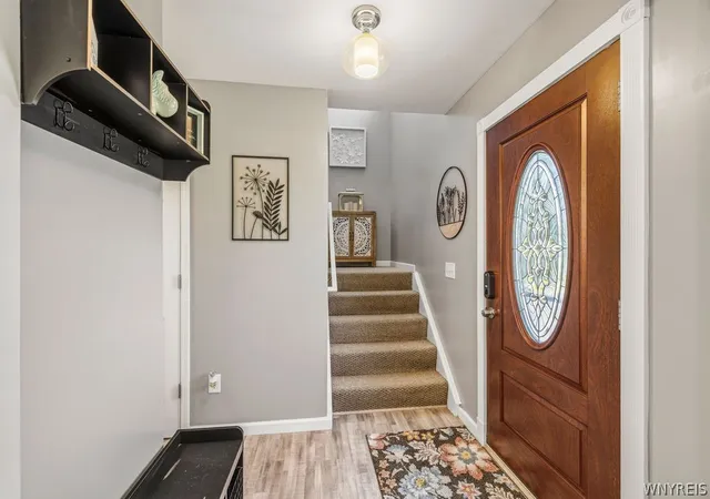 Photo 2 of Sale Pending at 4553 Creek Rd, Lewiston, NY 14092 | MLS# B1694832 | Listing updated on 2026-08-19