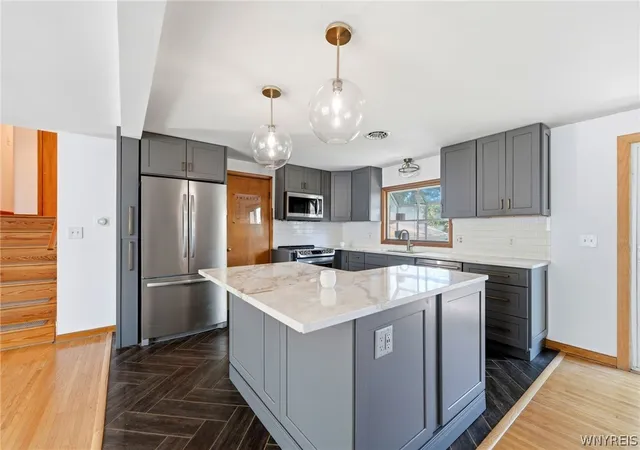 Photo 3 of Single family home for sale at 10 Cottonwood Dr, Buffalo, NY 14221 | MLS# B1695004 | Listing updated on 2026-09-05