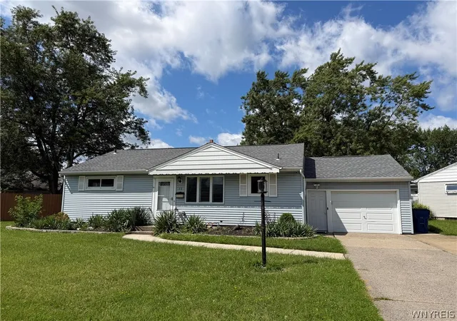 Photo 1 of Single family home for sale at 22 Castle Ct, Buffalo, NY 14226 | MLS# B1690736 | Listing updated on 2026-09-11