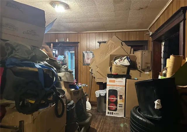 Photo 3 of Sale Pending at 350 Champlain St, Rochester, NY 14611 | MLS# R1694827 | Listing updated on 2026-08-31