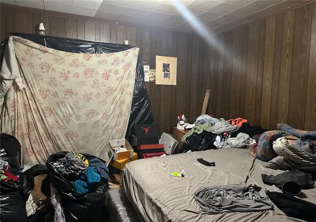 Photo 3 of Sale Pending at 350 Champlain St, Rochester, NY 14611 | MLS# R1694827 | Listing updated on 2026-08-31