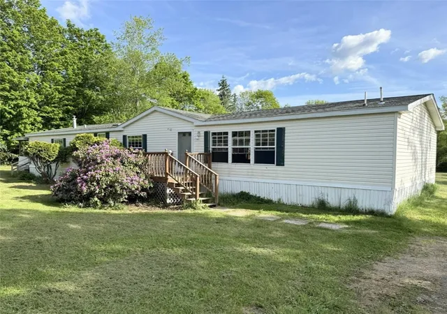Photo 2 of Manufactured home for sale at 3285 Middlebrook Hl Rd, Jefferson, NY 12093 | MLS# R1694369 | Listing updated on 2026-08-28