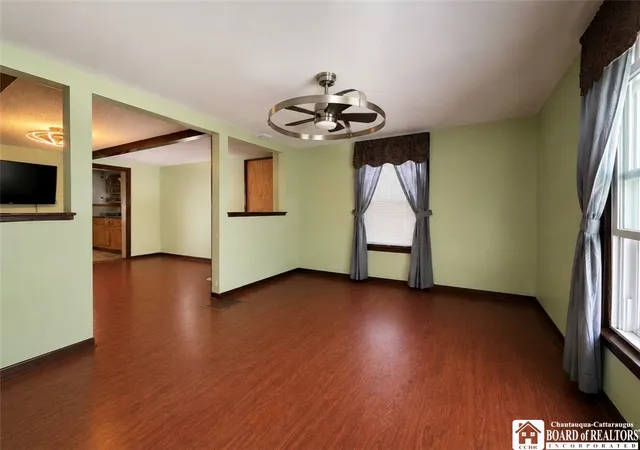 Photo 3 of Sale Pending at 418 Washburn St, Lockport, NY 14094 | MLS# R1695352 | Listing updated on 2026-08-19