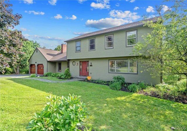 Photo 1 of Sale Pending at 8294 Prestwick Dr, Manlius, NY 13104 | MLS# S1673268 | Listing updated on 2026-09-10