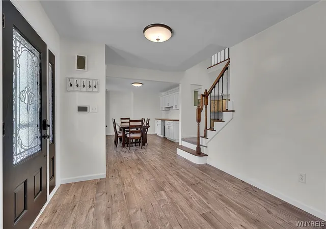 Photo 4 of Single family home for sale at 3350 Angle Rd, Orchard Park, NY 14127 | MLS# B1691856 | Listing updated on 2026-08-14