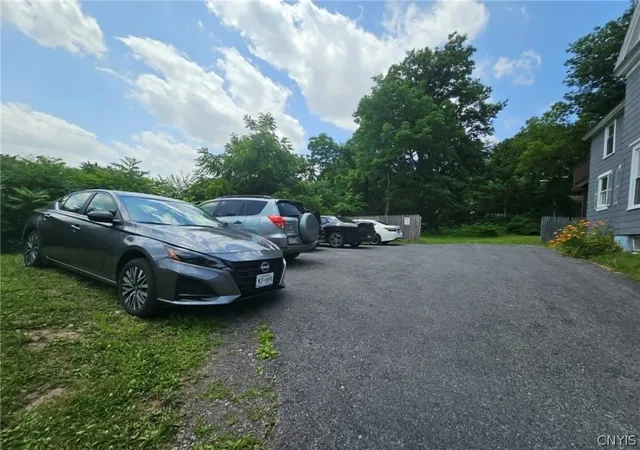 Listing Photo 4 - Condo for sale in building located at 101 Dillaye Ave, Syracuse, NY 13206 - Unit #3