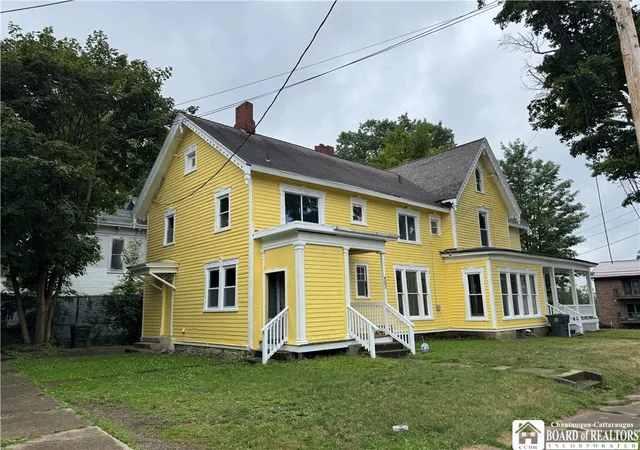Photo 3 of Sale Pending at 54 Lakeview Ave, Jamestown, NY 14701 | MLS# R1695368 | Listing updated on 2026-08-29