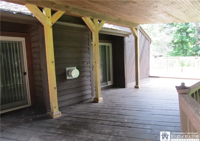 Photo 3 of Single family home for sale at 1757 Parkmeadow Dr, Jamestown, NY 14701 | MLS# R1695779 | Listing updated on 2026-09-01