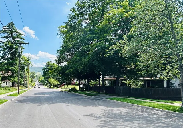 Photo 4 of Sale Pending at 93 Maple St, Oneonta, NY 13820 | MLS# R1695772 | Listing updated on 2026-08-26