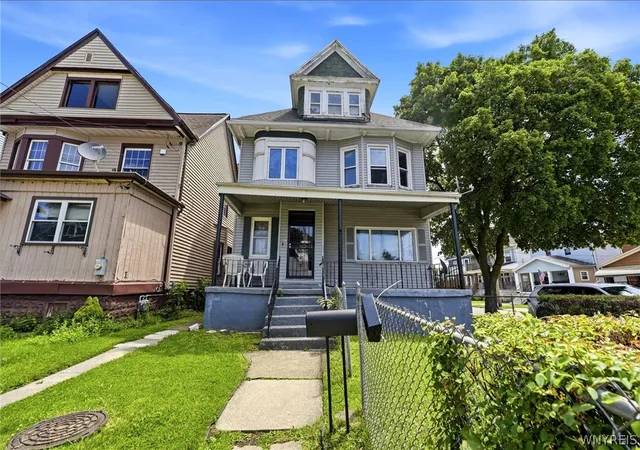 Photo 1 of Sale Pending at 3 Lilac St, Buffalo, NY 14220 | MLS# B1695821 | Listing updated on 2026-08-28