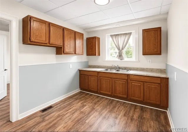 Listing Photo 4 - Condo for sale in building located at 392 Leroy Ave, Buffalo, NY 14214