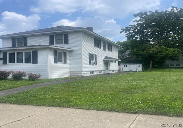 Photo 4 of Sale Pending at 367 Broadwell Ave, Fulton, NY 13069 | MLS# S1695904 | Listing updated on 2026-08-27