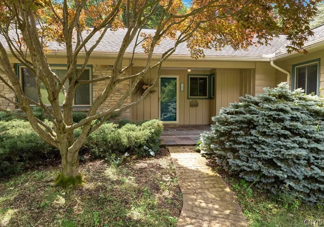 Photo 3 of Sale Pending at 108 Archer Rd, Syracuse, NY 13207 | MLS# S1695532 | Listing updated on 2026-08-06