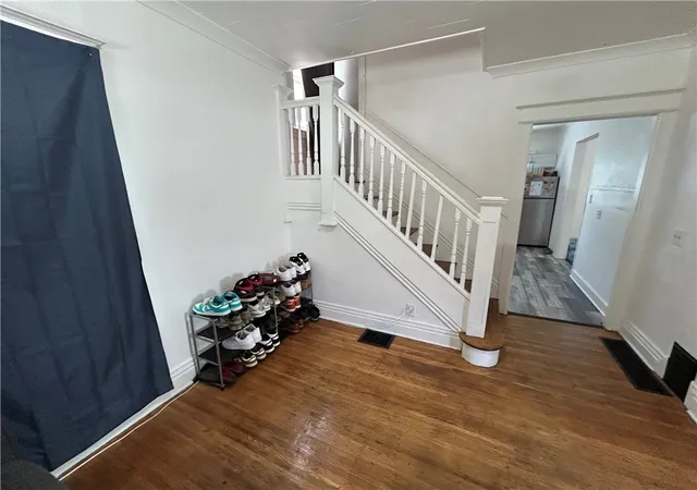 Photo 3 of Sale Pending at 81 Lenox St, Rochester, NY 14611 | MLS# R1695319 | Listing updated on 2026-09-09