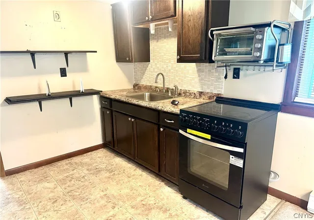 Photo 4 of Sale Pending at 455 N 7th Street, Fulton, NY 13069 | MLS# S1695824 | Listing updated on 2026-08-19