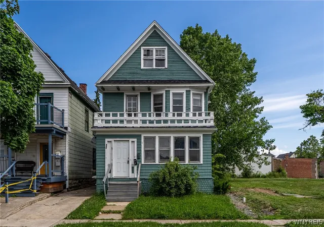 Photo 2 of Sale Pending at 408 Woodlawn Ave, Buffalo, NY 14208 | MLS# B1695927 | Listing updated on 2026-08-24